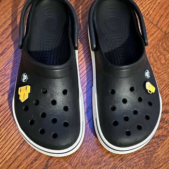 Crocs - Picture 2 of 5